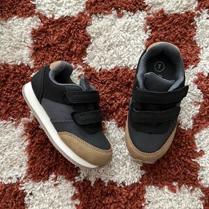 Cat & Jack • Velcro sneakers